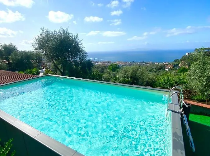 Vakantiehuis Olive - Moderno Tra Gli Ulivi Di Sorrento